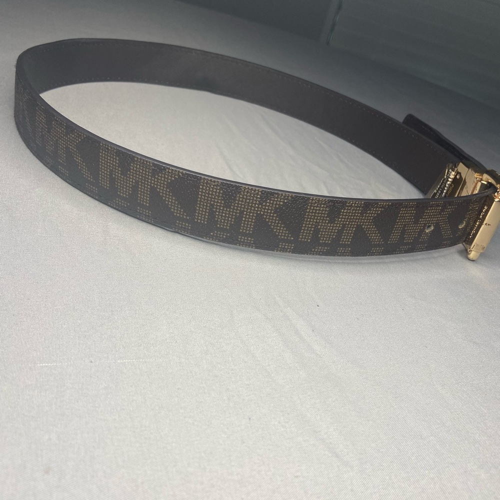 Michael Kor Women’s Belts